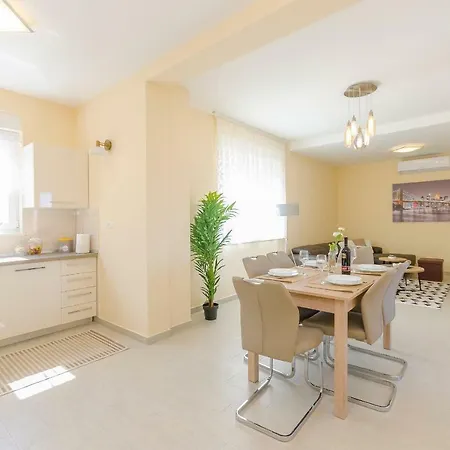 Apartments Luxury And Sea View Brodarica  Exterior photo