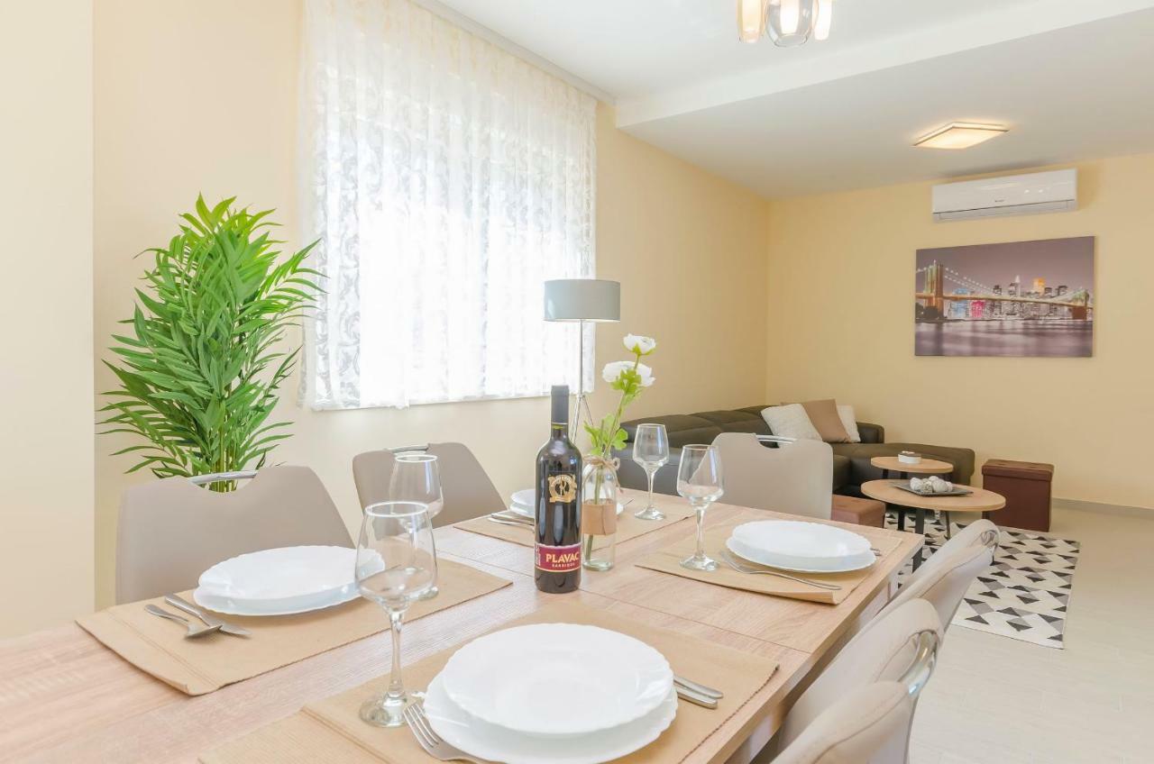Apartment Luxury And Sea View Brodarica (Sibenik-Knin)