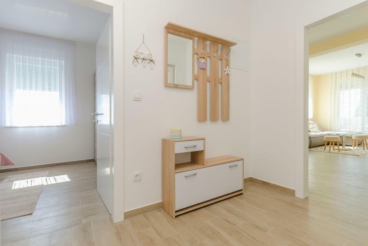 Luxury&sea View Brodarica (Sibenik-Knin)